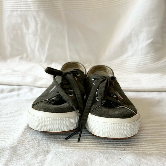 Superga Green Suede Low Top Sneaker Shoe - Picture 6 of 14